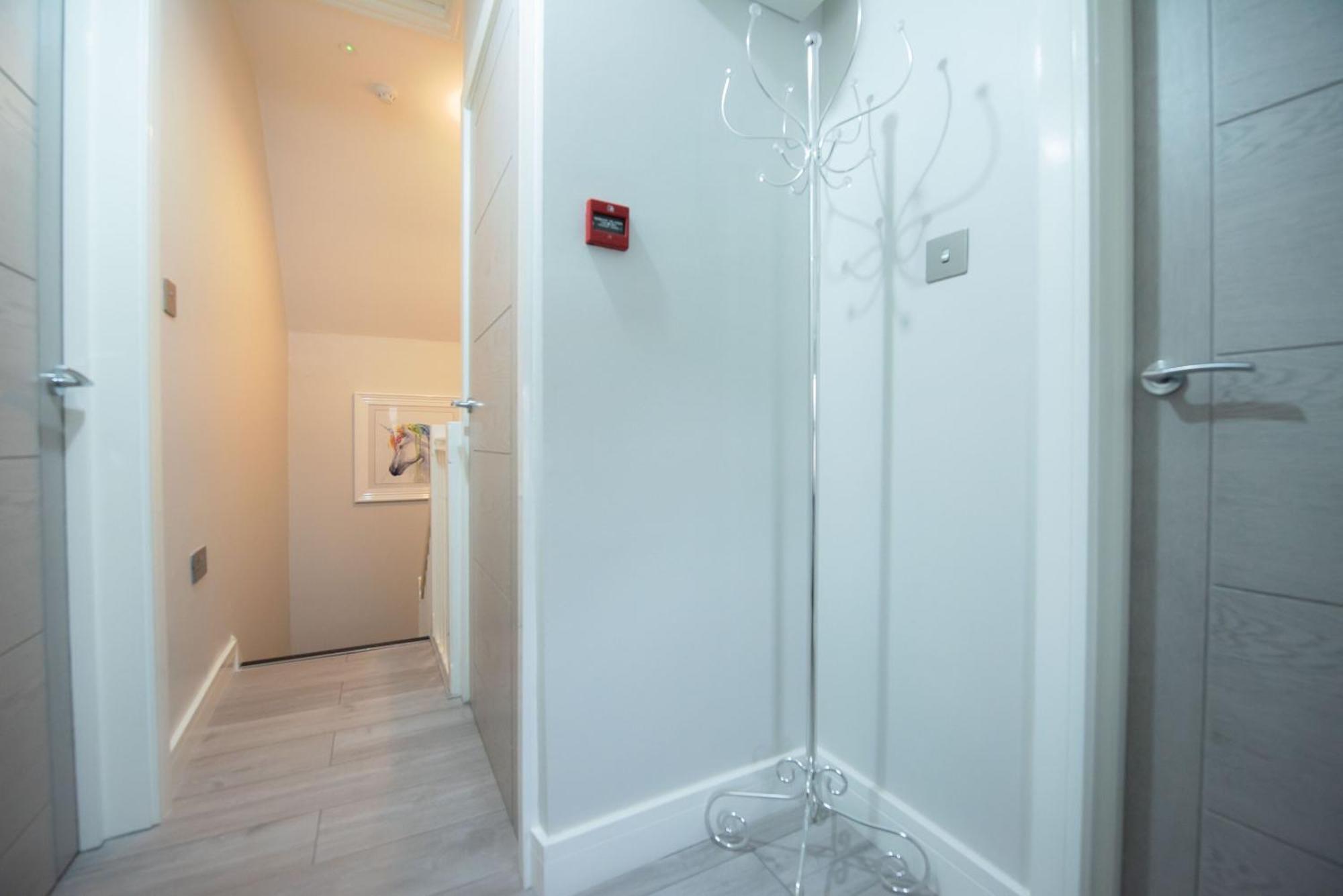 Laurel House Apartment Reading Ruang foto